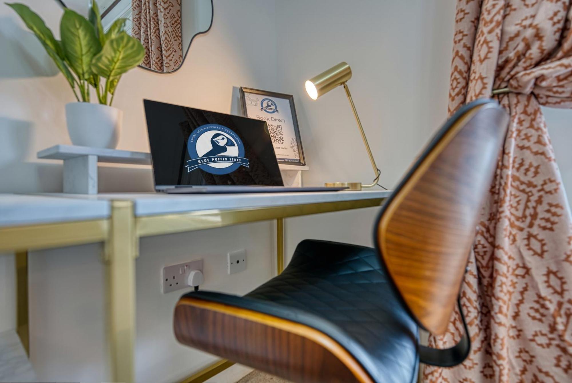 1 Bedroom Ocean Village Luxurious, Stylish & Cosy Apartment, Central Location In Southampton, Sleeps 4 - Summer Special Offer! - By Blue Puffin Stays Eksteriør billede