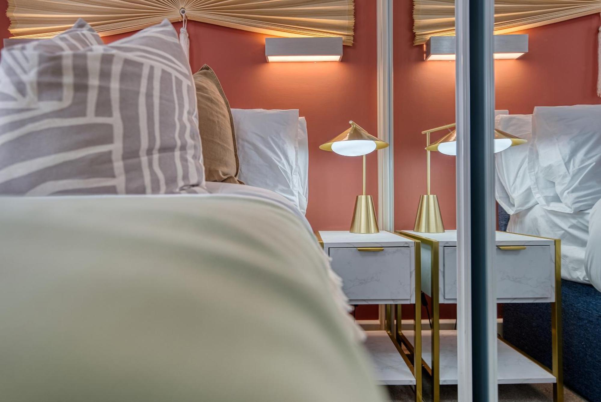 1 Bedroom Ocean Village Luxurious, Stylish & Cosy Apartment, Central Location In Southampton, Sleeps 4 - Summer Special Offer! - By Blue Puffin Stays Eksteriør billede